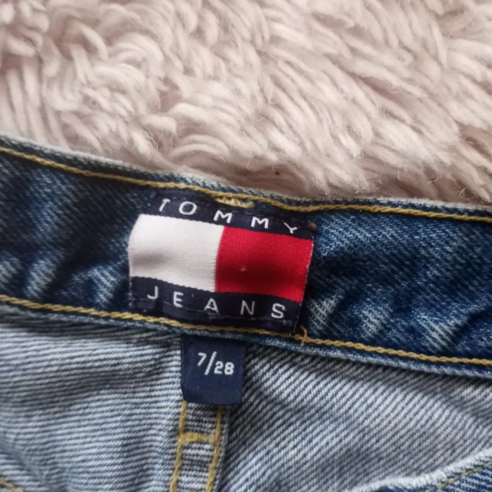 Vintage 90'sTommy Hilfiger Medium Wash Jeans